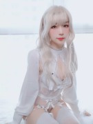 Coser小姐姐 白银81 NO.018 纯白圣女