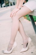 [SSA丝社] NO.007 nono偶遇街拍灰丝特辑