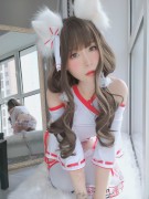 Coser小姐姐 白银81 NO.017 神社饲养的小狐狸