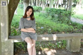 [大生模拍] NO.016 欣欣-可爱少女和丝袜