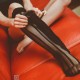 [SSA丝社] NO.019 小琪琪 KTV包厢里的魅惑黑丝网袜裸足特写