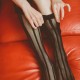 [SSA丝社] NO.019 小琪琪 KTV包厢里的魅惑黑丝网袜裸足特写